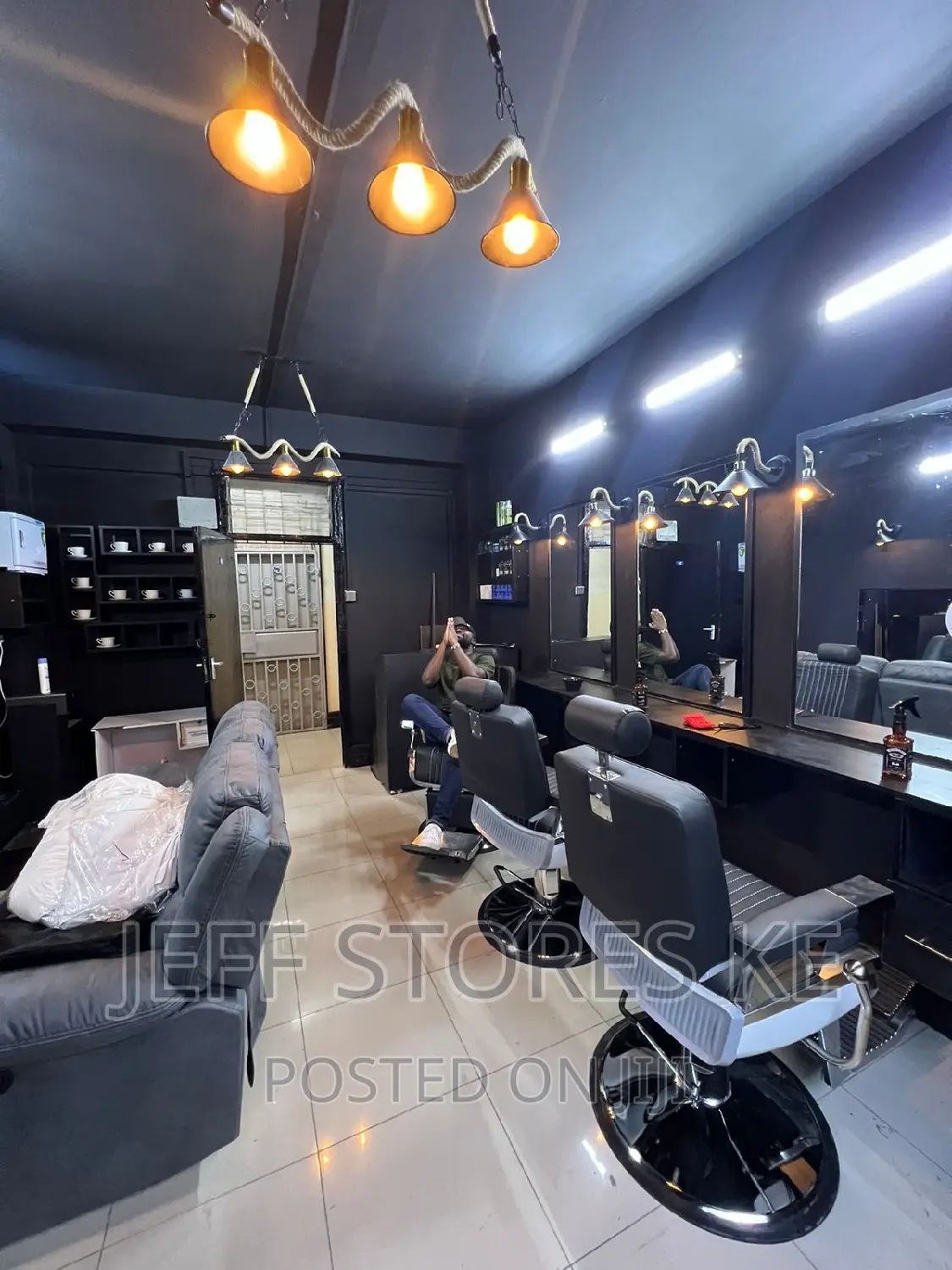 Quality King Size Barber Chair