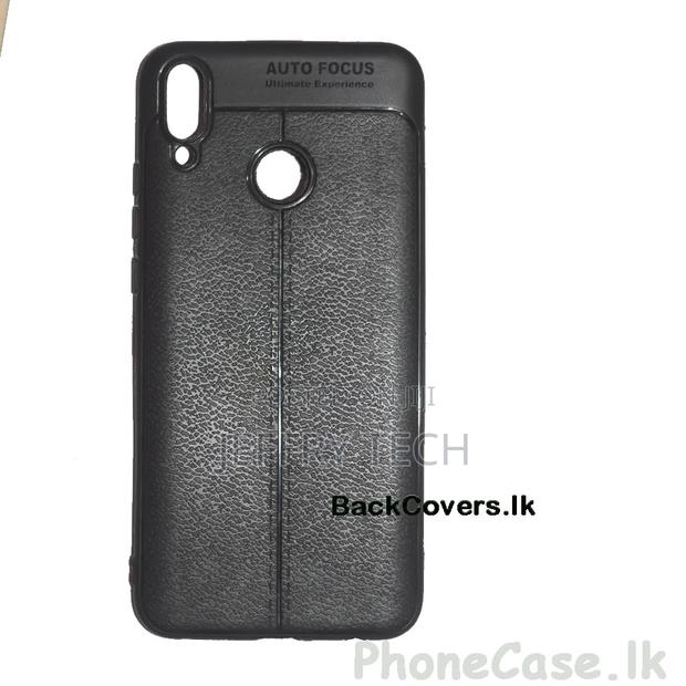 Huawei Y6 2018 / Y6 Prime Auto Focus Back Cover