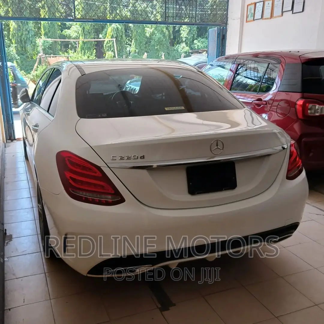 Mercedes-Benz C220 2016 Pearl