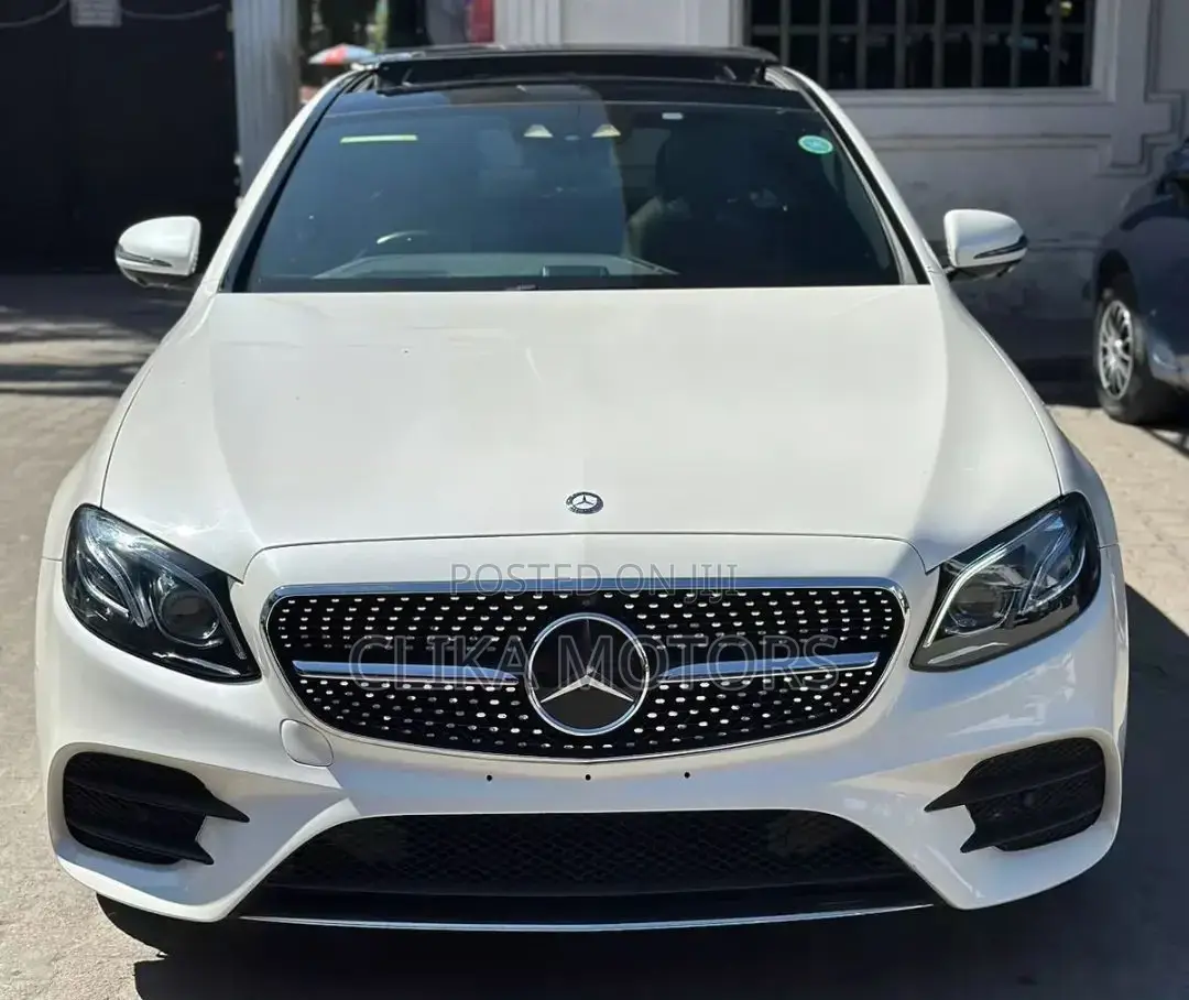 Mercedes-Benz E200 2016 Pearl