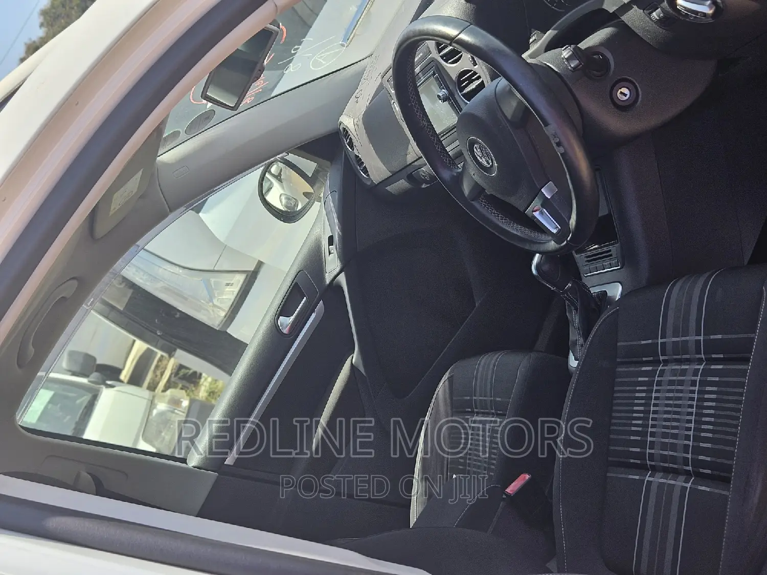 Volkswagen Tiguan SE FWD 2016 White