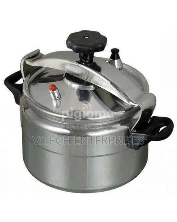 7 Litre Non-Explosive Pressure Cooker - main view