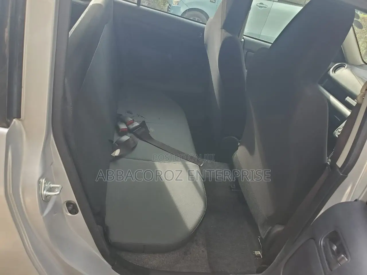 Toyota Succeed SV Premium 2016 Silver