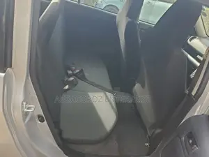 Toyota Succeed SV Premium 2016 Silver