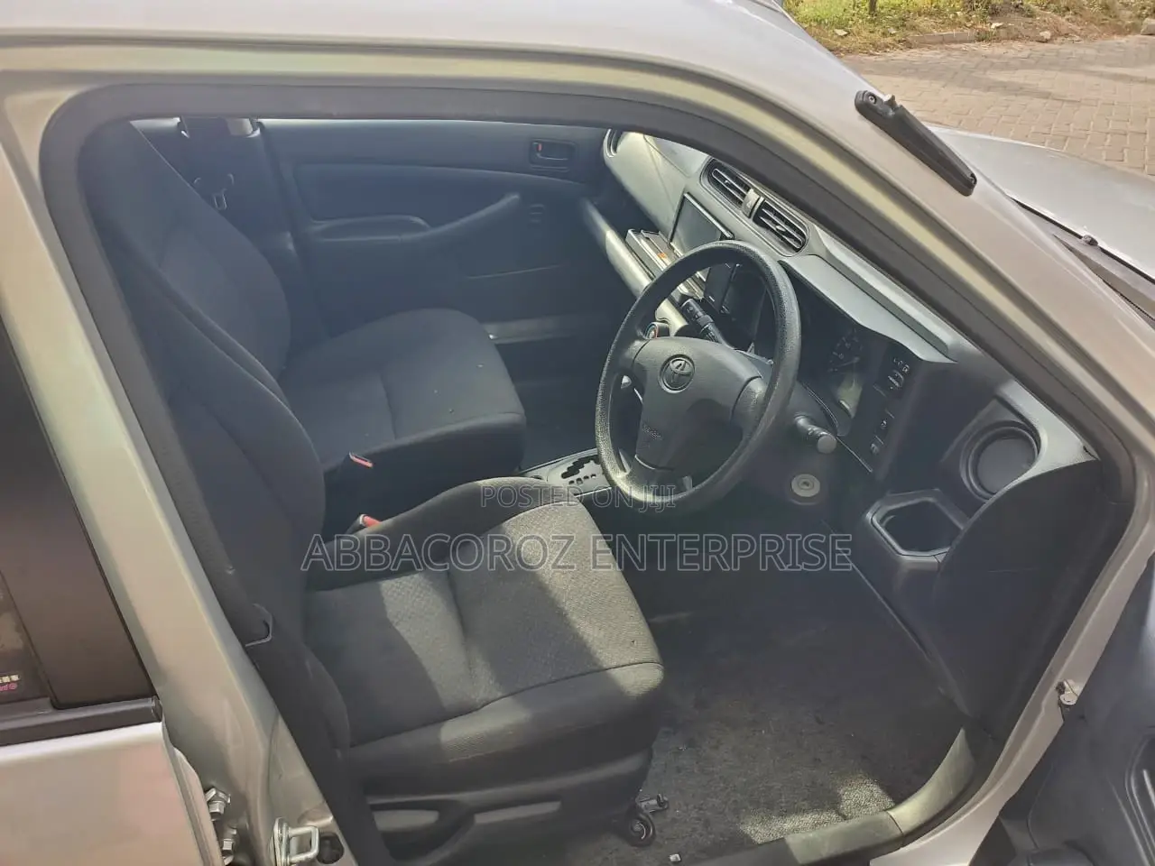Toyota Succeed SV Premium 2016 Silver