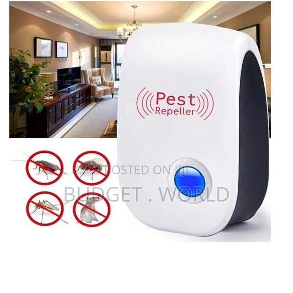 Ultrasonic Electronic Mouse Rat Mosquito Insect Control - main view
