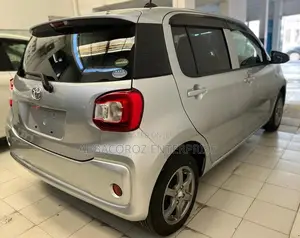Toyota Passo 1.0 AWD 2016 Gray