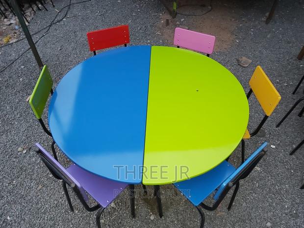Round Tables Available for Sale - main view