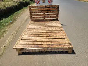 Pallet Bed- 5*6 Raised and Blazed Pallet Bed .(SK16)