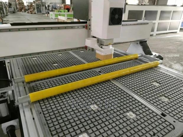 Four Ft by 8ft CNC Router-Machines - thumbnail 5