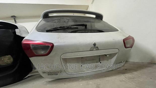 Mitsubishi Lancer Rear Boot