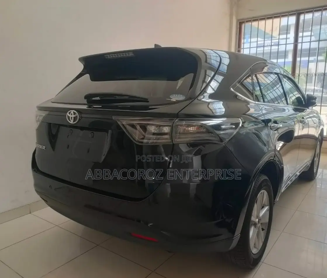 Toyota Harrier 2.0 4WD 2017 Matt Black