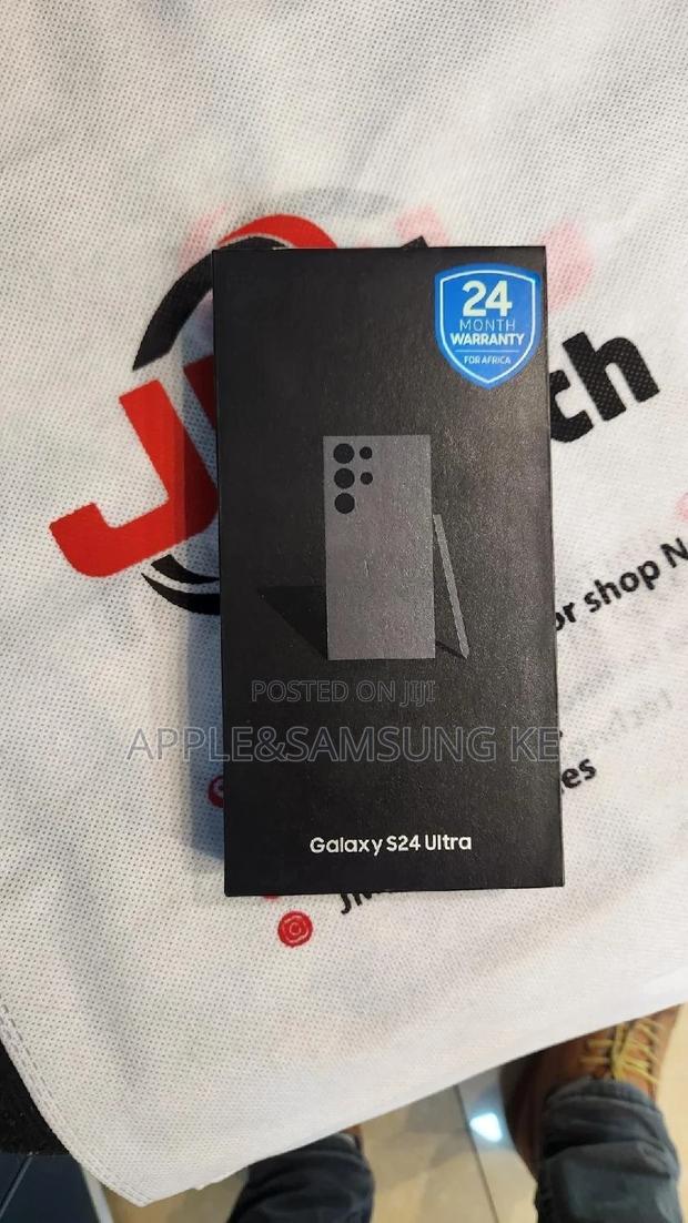 New Samsung Galaxy S24 Ultra 256 GB Black