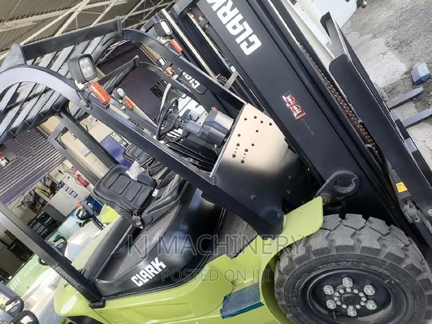 Clark DIESEL Fork Lifting Machine - thumbnail 5