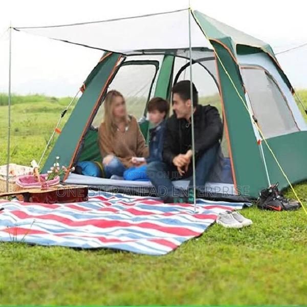 Family Portable 8 People Spacious Tent