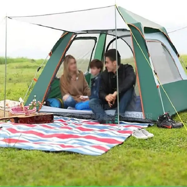 Family Portable 8 People Spacious Tent