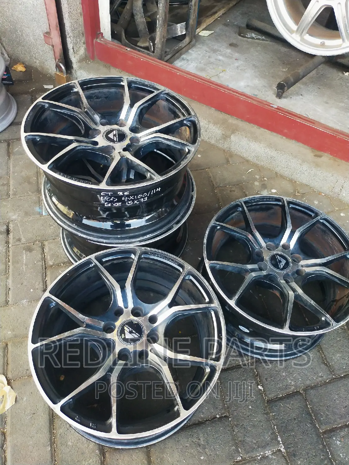 Size 15 Alloy Rims 4holes Universal.