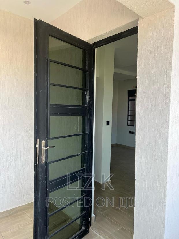 4bdrm Maisonette in Membley for sale - thumbnail 10