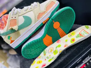 Nike SB Dunk Low Jarrtos