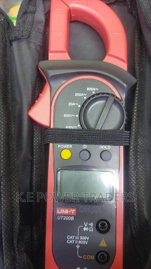 The Digital Unit Clamp Meter - main view