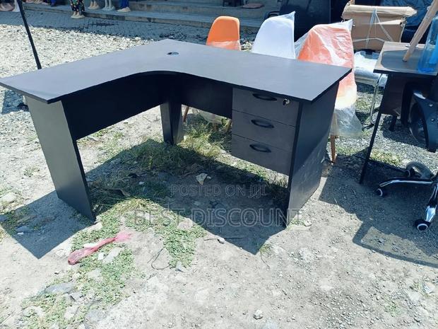 L Shape Office Table - main view