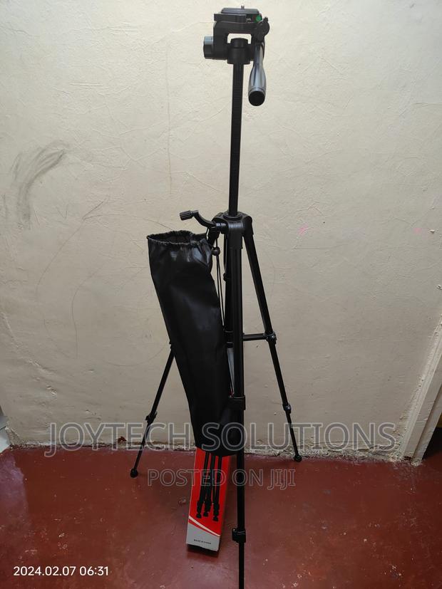 Tripod Phone Stand. Tripod Holder for Mobile Phones Camera