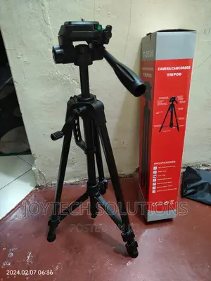 Tall Camera and Phone Tripod Stand. Tripod Stand Extendable