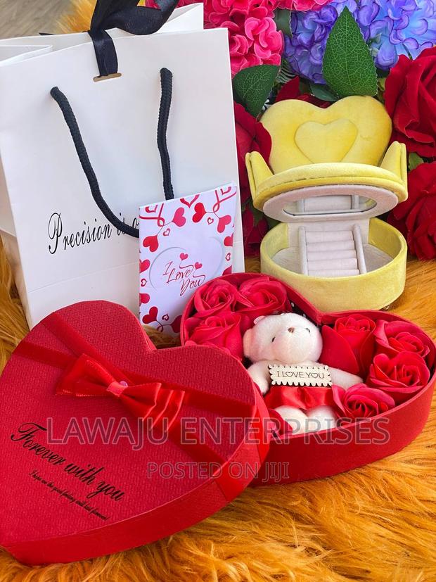 Mustard Sofa Mini Jewellery Organizer Gift Set - main view