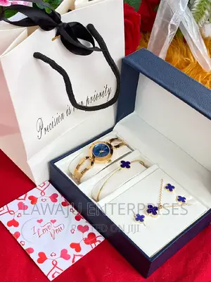 Blue Flower Design Women's Necklace Gift Package