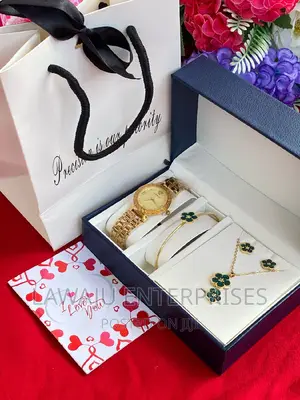 Green Design Valentine's Ladies Watch Gift Set