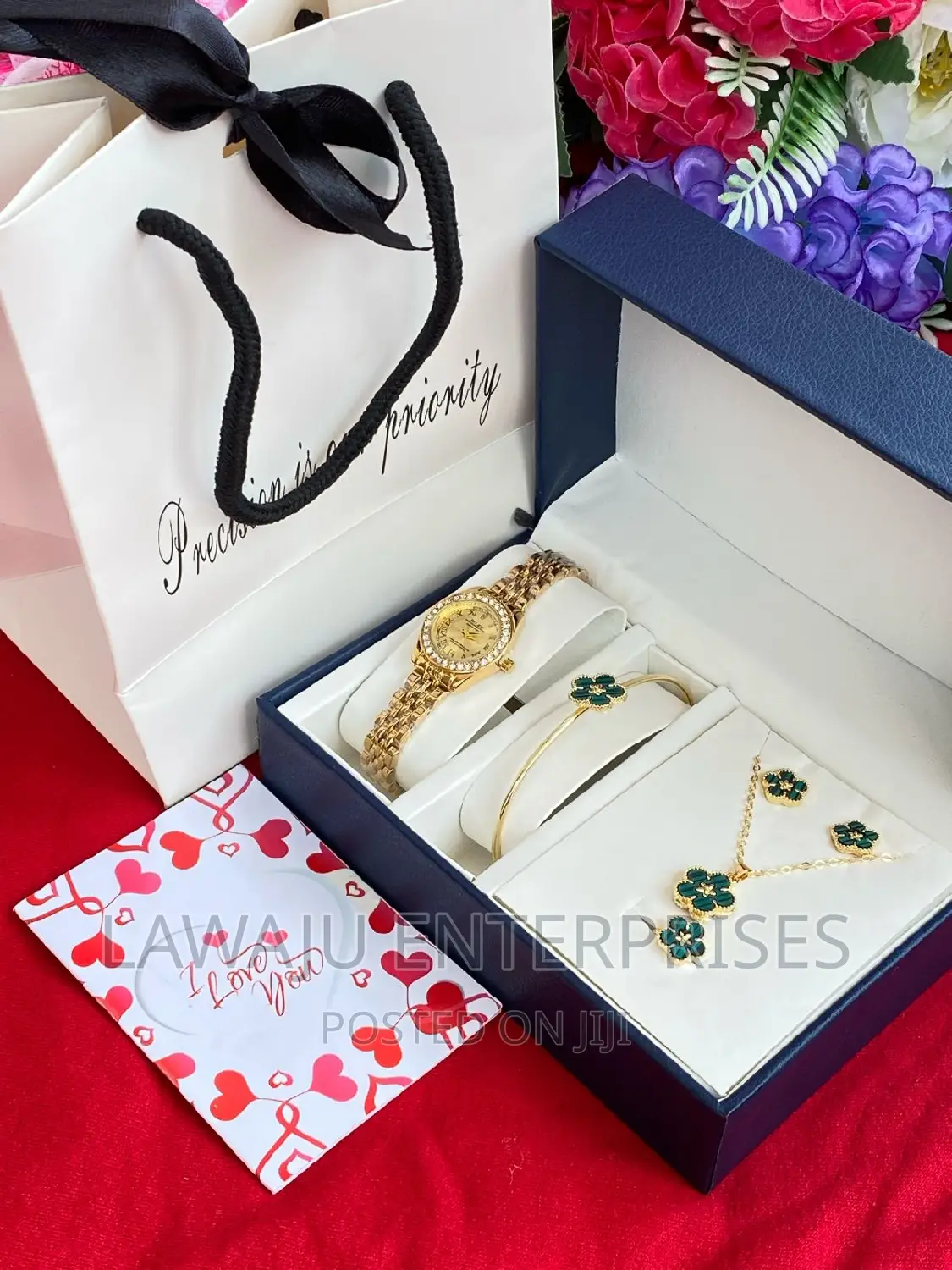 Green Design Valentine's Ladies Watch Gift Set