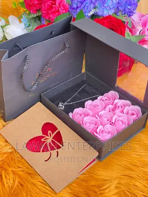 Pink Roses Ladies Gift Set
