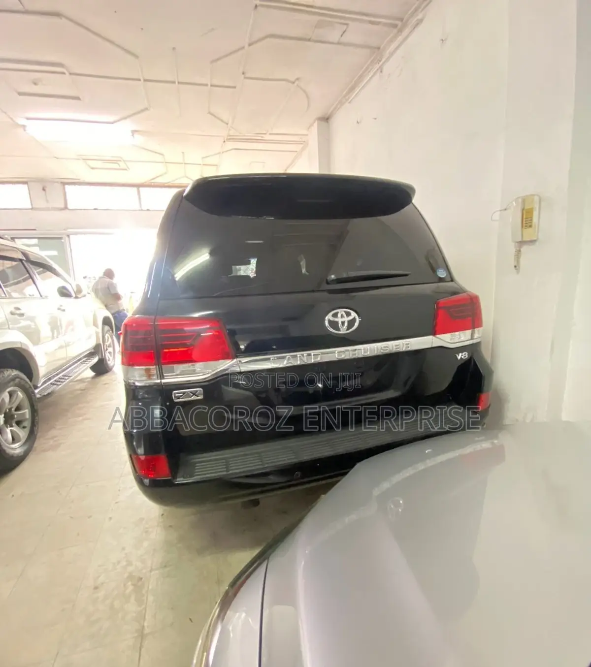 Toyota Land Cruiser 4.6 V8 ZX 2017 Matt Black