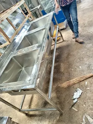 Triple Bowl Sinks