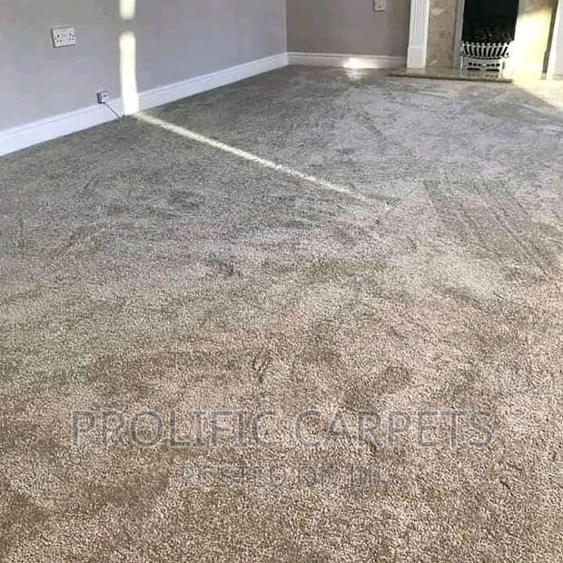 Wall to Wall Carpet - thumbnail 2