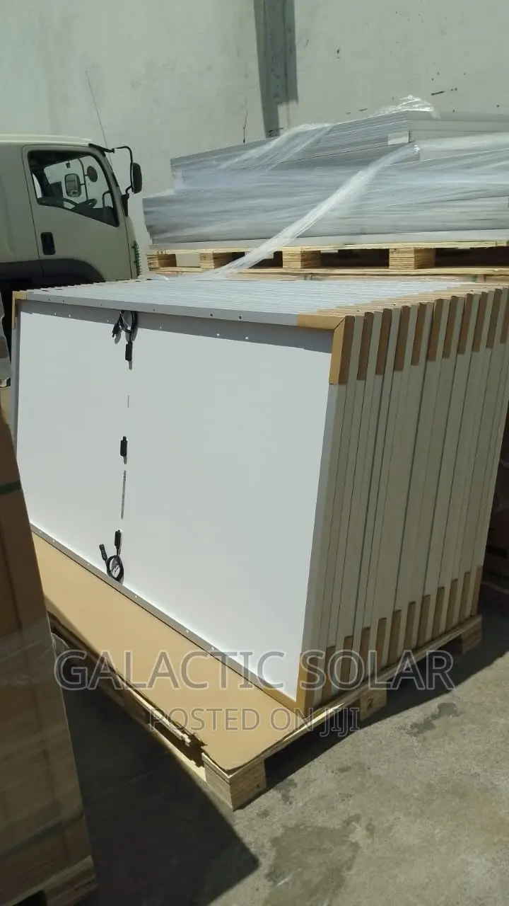 625w Solar Panels