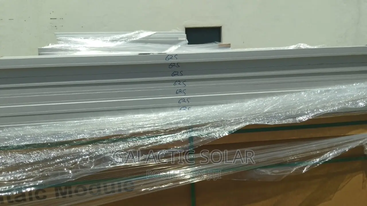 625w Solar Panels