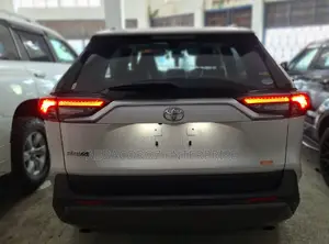 Toyota RAV4 2019 Off white