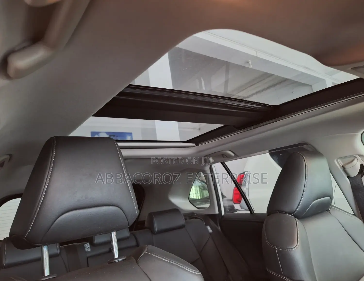 Toyota RAV4 2019 Off white
