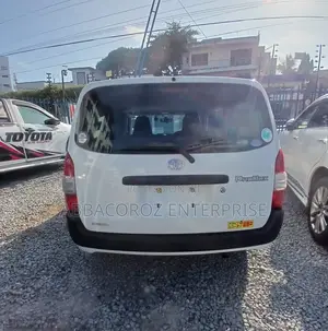 Toyota Probox 1.5 F 2WD 2016 Off white