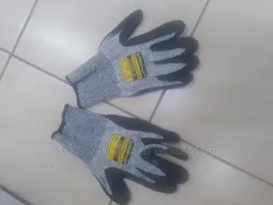 Workers Cut Resistant Glove