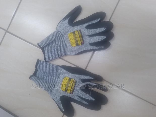 Workers Cut Resistant Glove - main view