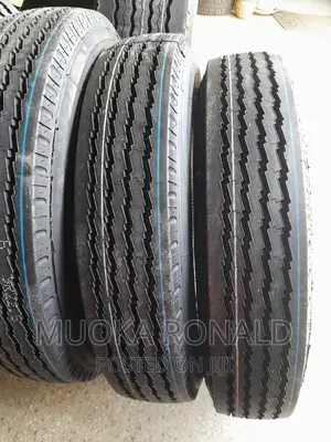 9r22.5 Advance Tyre