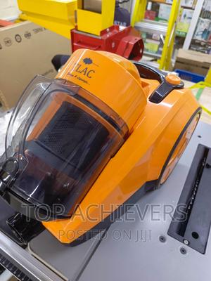 Quality Vacuum Cleaner/Carpet Cleaner - thumbnail 2