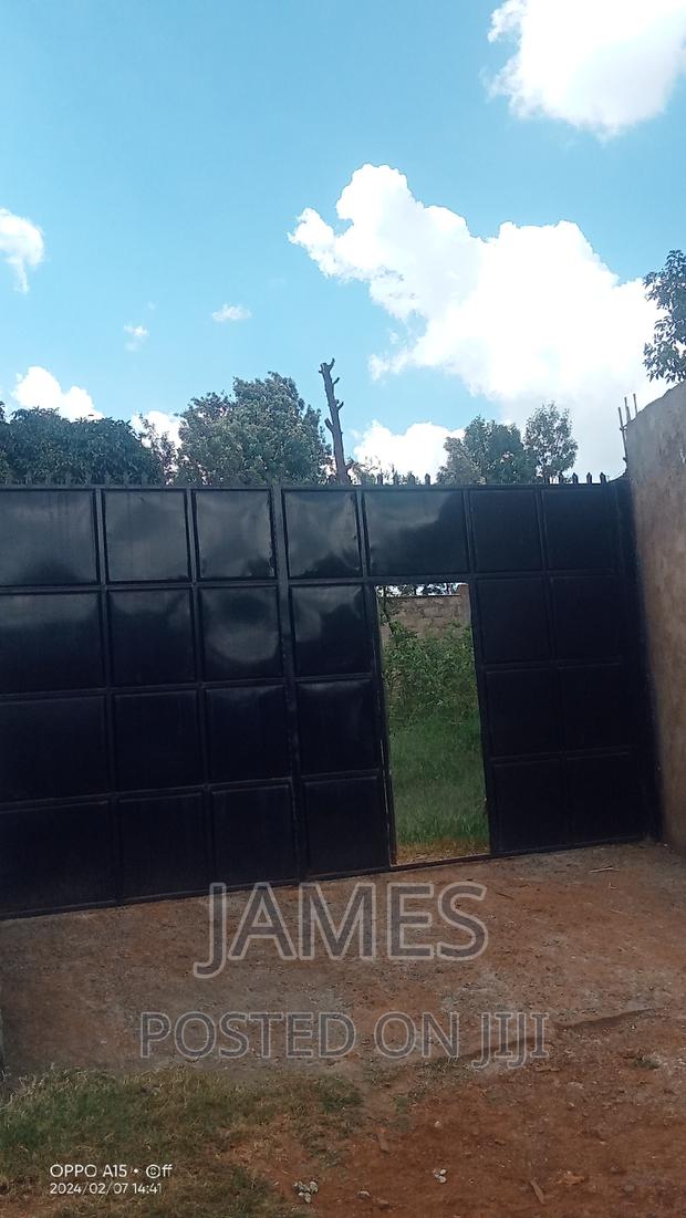 100 * 100 for Sale in Ruaka
