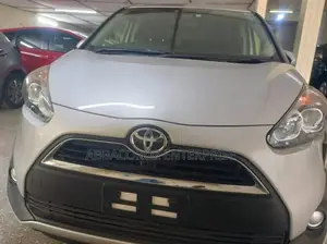 Toyota Sienta 1.5 AWD (6-seater) 2016 Gray
