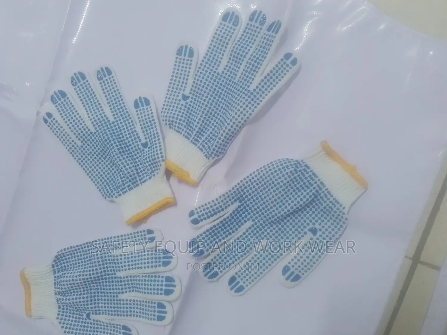 Cotton Dotted Washable Glove