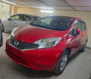 Nissan Note 2016 Red