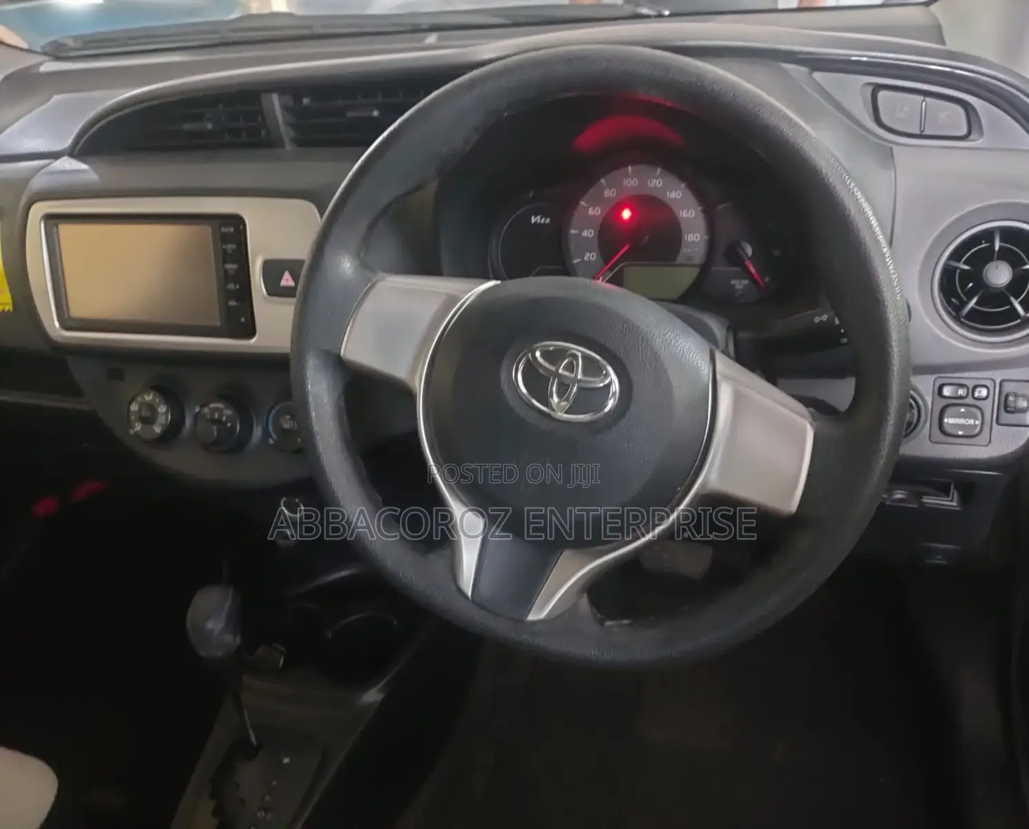 Toyota Vitz 1.0 FWD 3dr 2016 Silver