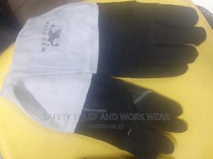 Resistance Flame Glove - thumbnail 2